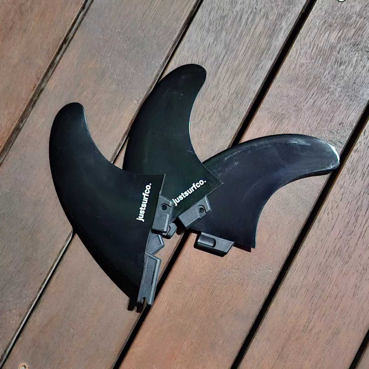 justsurfco. Dual Click Tab Nylon Thruster Set Black