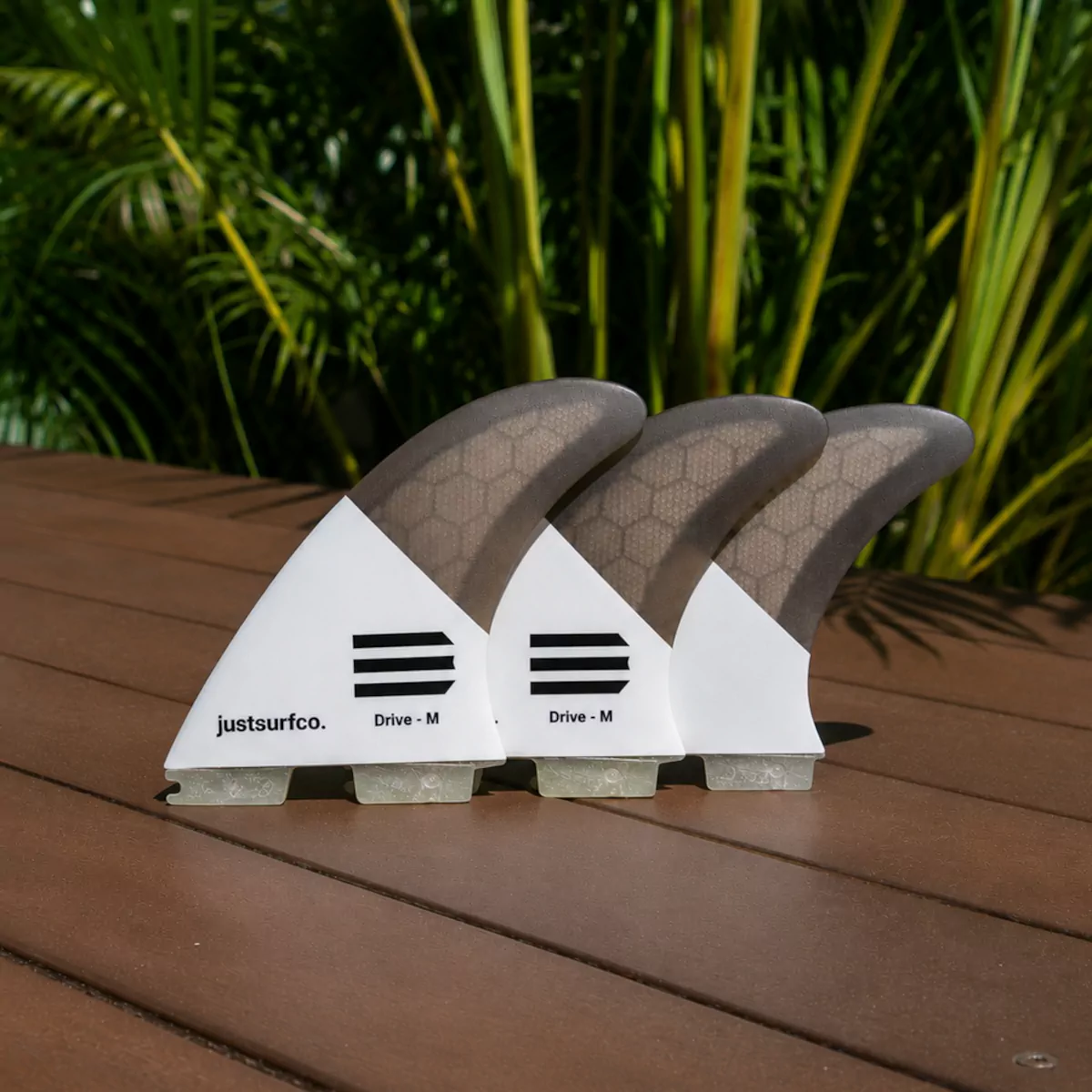 justsurfco. Dual Click Tab Glass Foamcore Drive Thruster Set White/Grey Various Sizes